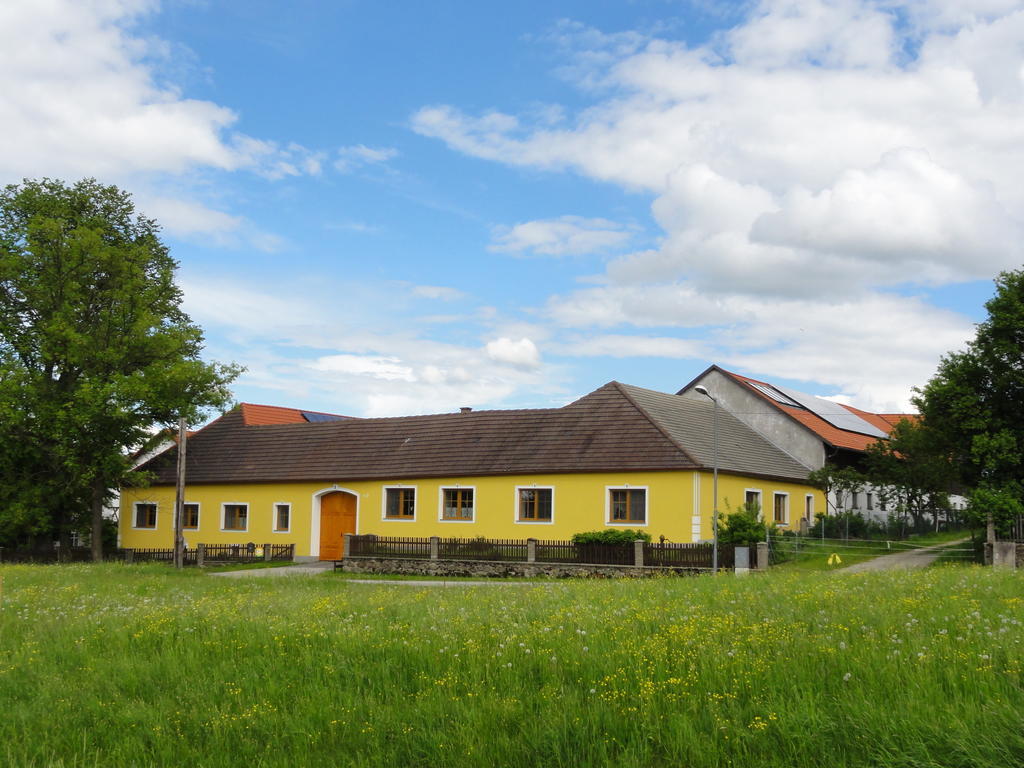 Apartmán Biohof Weissensteiner Ullrichs Exteriér fotografie